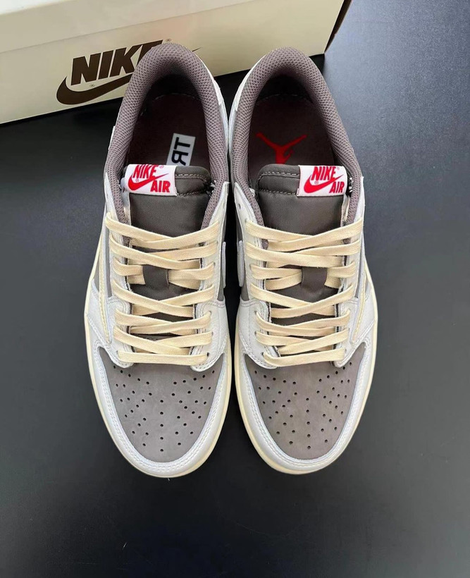 نایکی جردن 1 ترویس اسکات ریورس موکا || Nike Jordan 1 Travis Scott Reverse Mocha کد 488
