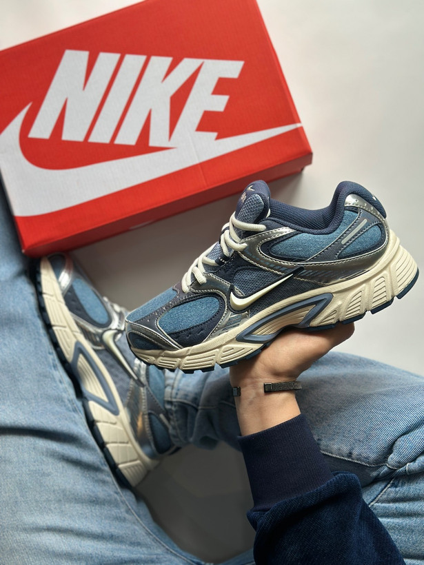 نایکی وی ۵ RNR دنیم